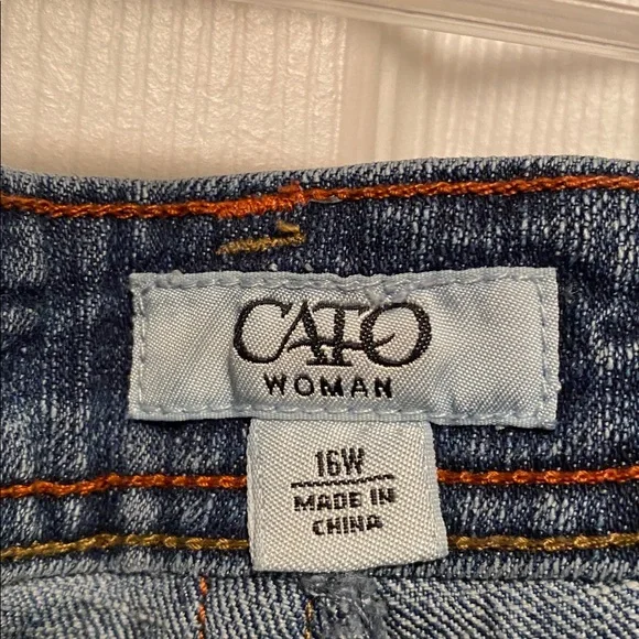 Cato Women's Straight Leg Blue Jeans - Picture 4 of 5